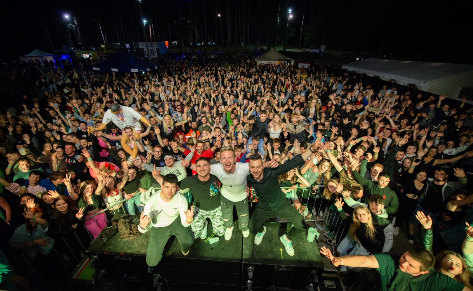 Veseli december 2025: Praznični žur z Zvito feltno